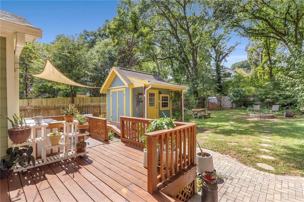 377 East Side Avenue SE