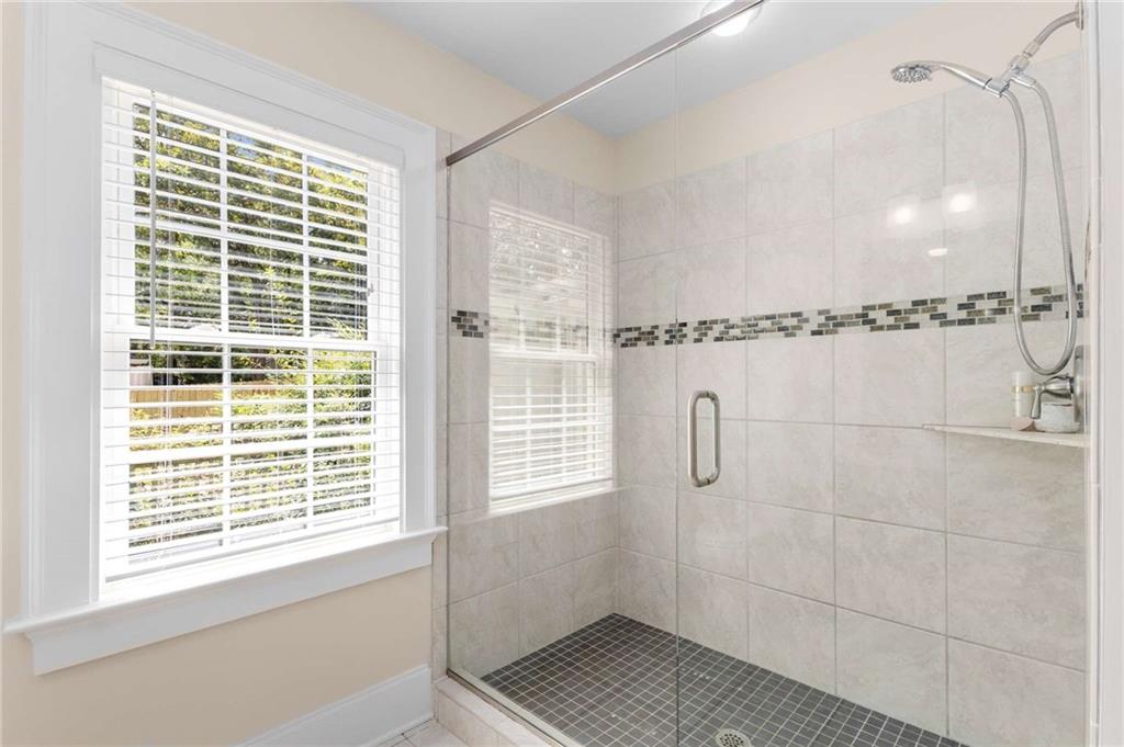 377 East Side Avenue SE