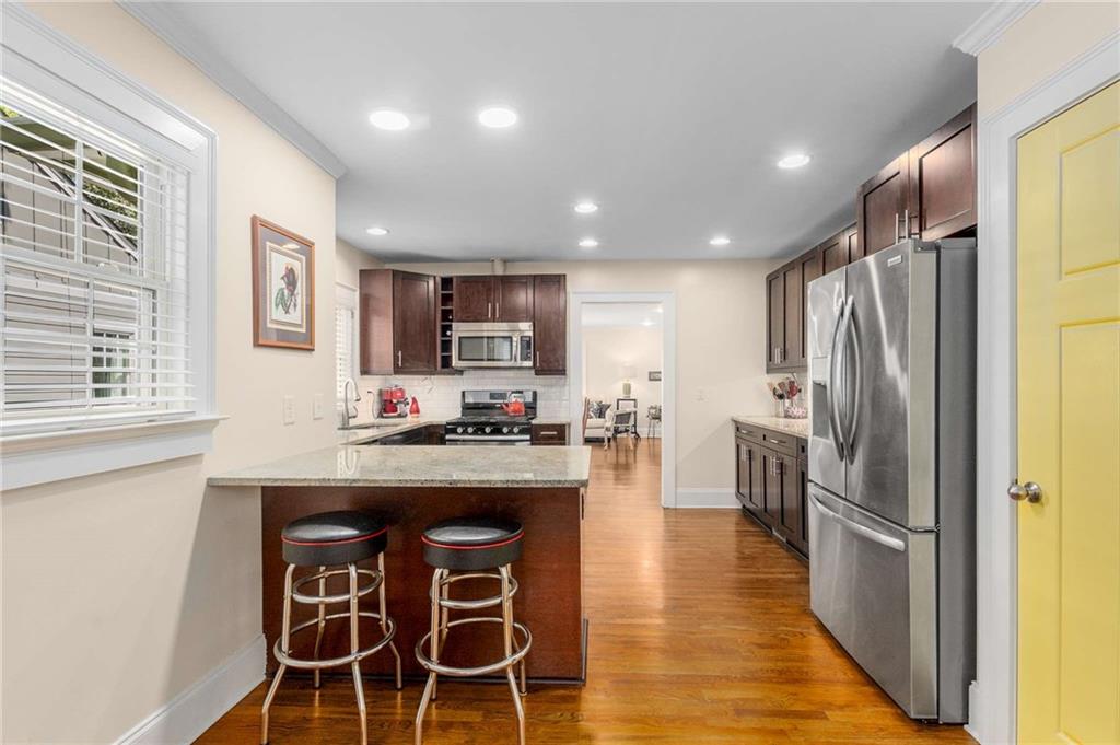 377 East Side Avenue SE