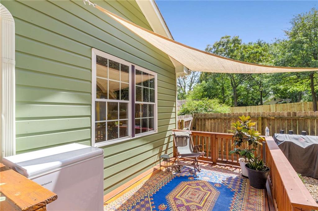 377 East Side Avenue SE