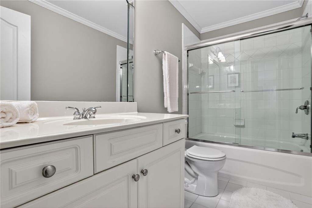 3721 Paces Park Circle SE