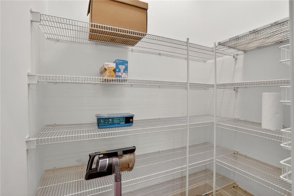 3721 Paces Park Circle SE