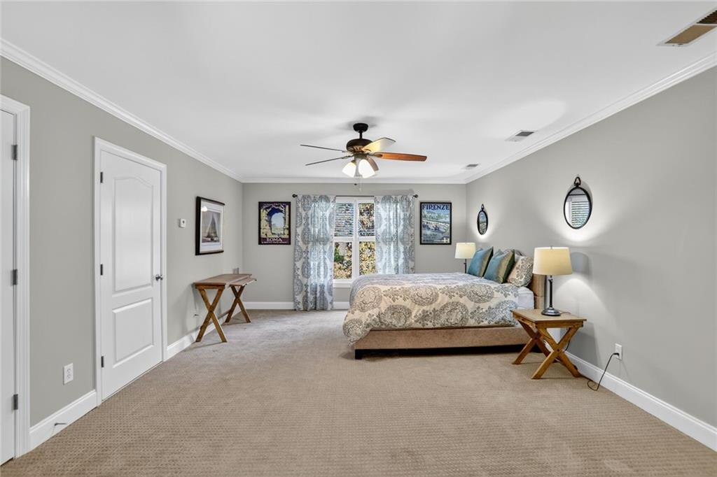 3721 Paces Park Circle SE