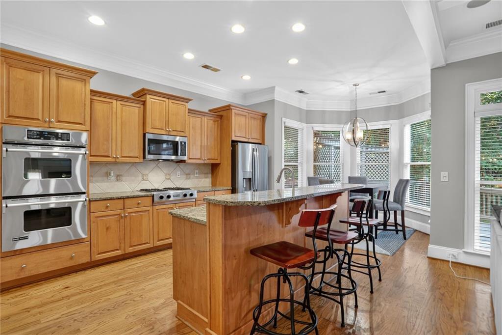 3721 Paces Park Circle SE