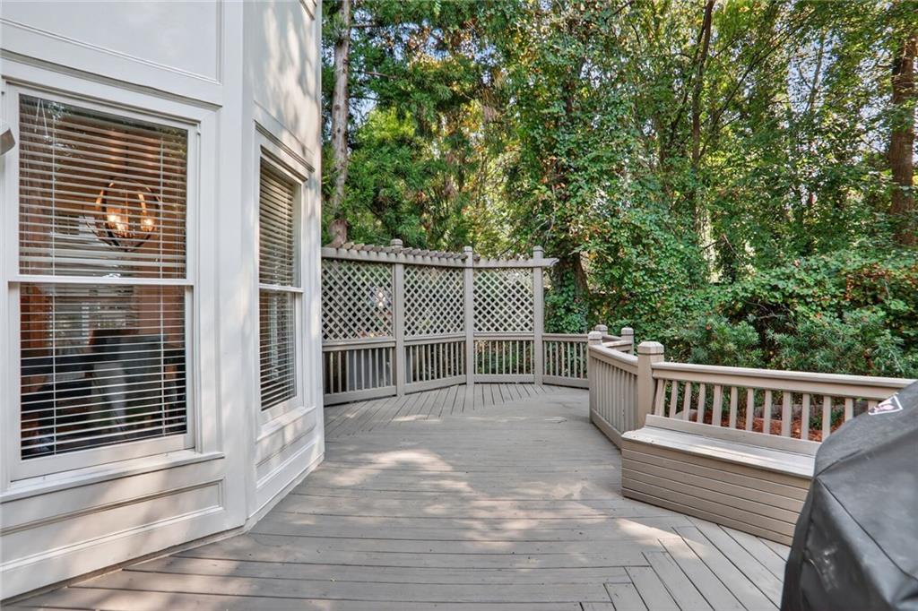 3721 Paces Park Circle SE