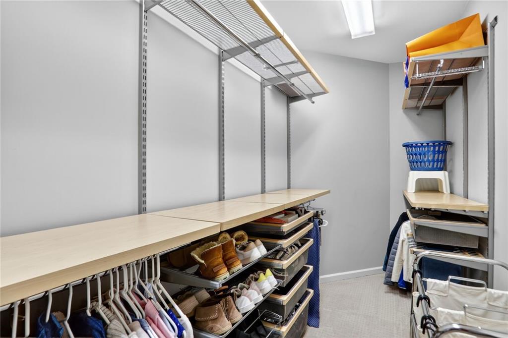 3721 Paces Park Circle SE