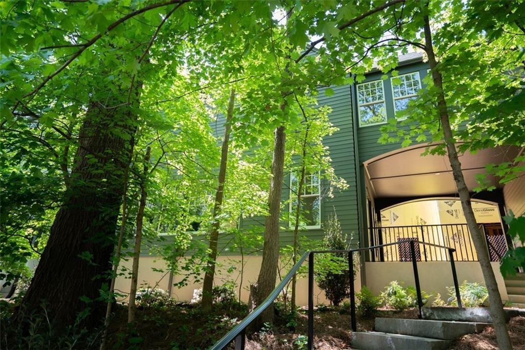 262 Southerland Terrace NE