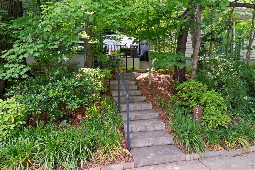 262 Southerland Terrace NE