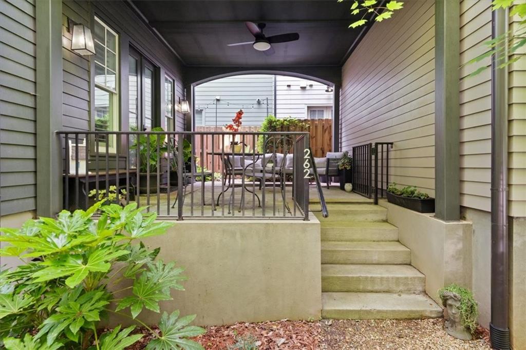 262 Southerland Terrace NE