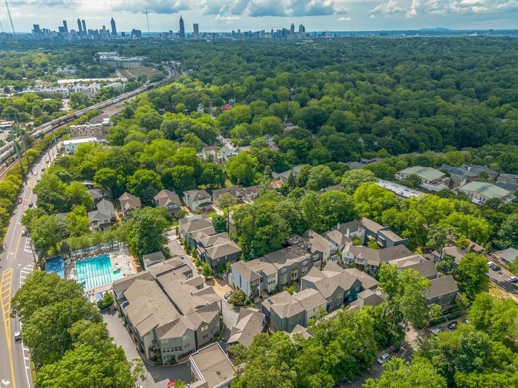 262 Southerland Terrace NE