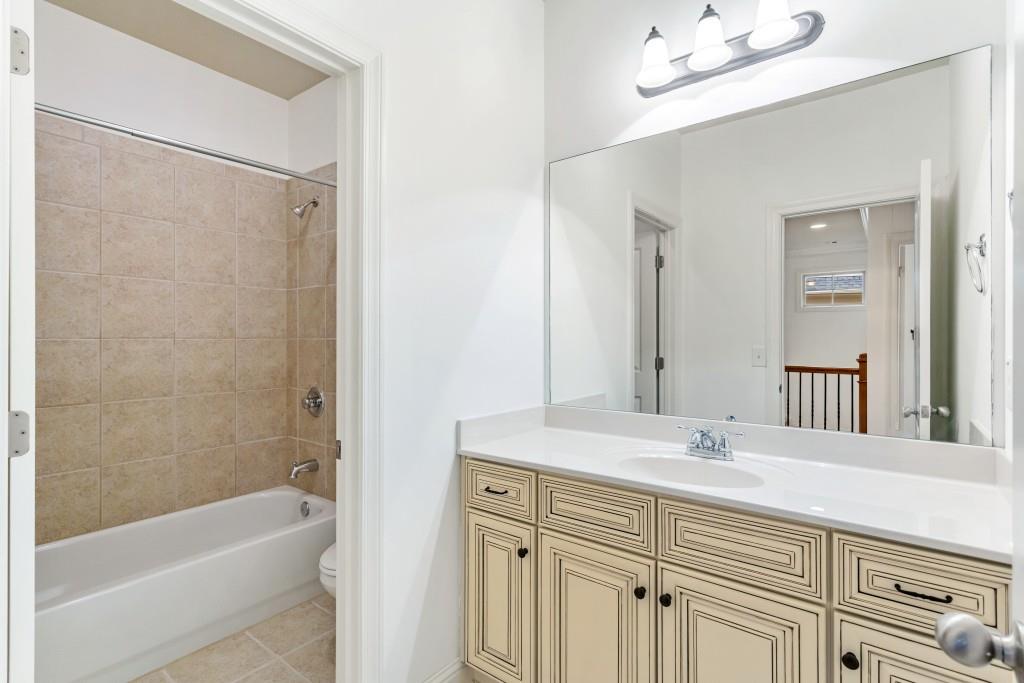 4559 Wilkerson Place SE