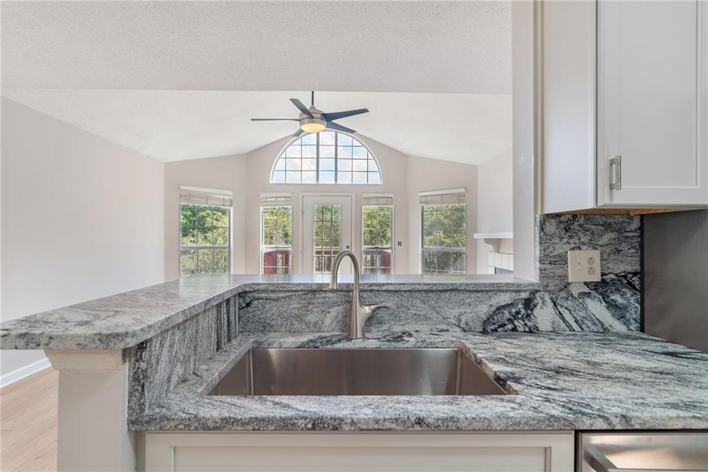 712 Cypress Pointe Street