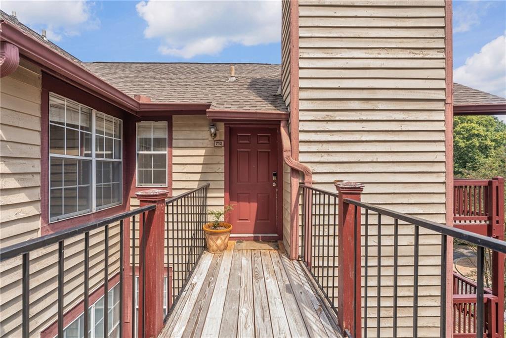 712 Cypress Pointe Street