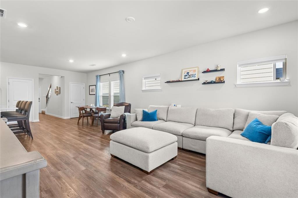 2401 Canning View Avenue