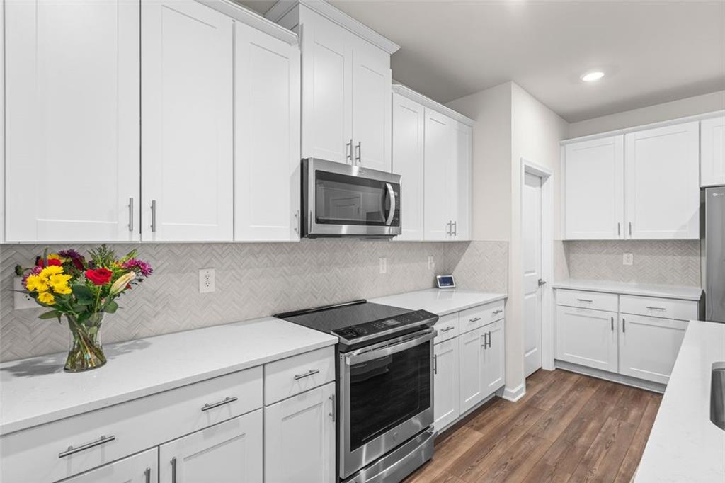 2401 Canning View Avenue