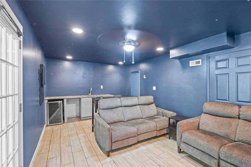 1370 Centra Villa Drive SW