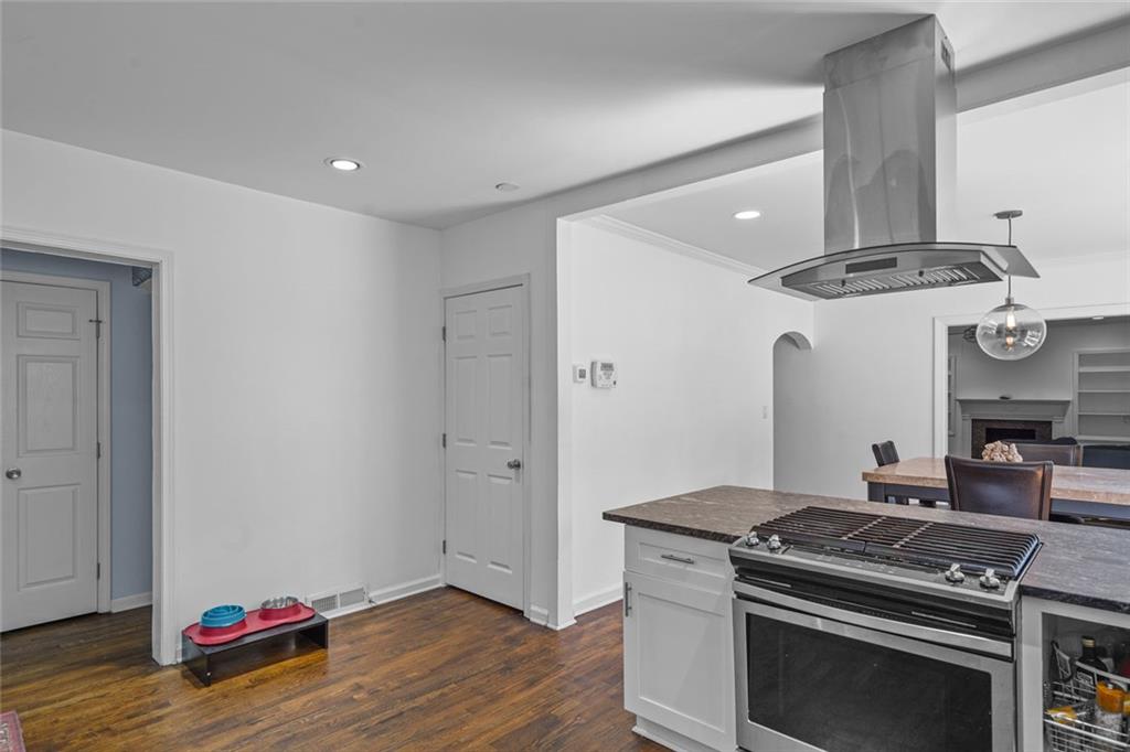 1370 Centra Villa Drive SW