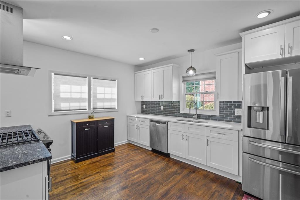 1370 Centra Villa Drive SW