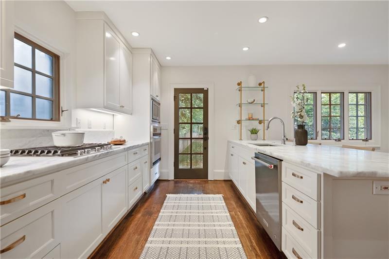 118 Chelsea Drive NE