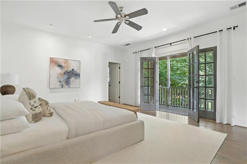 118 Chelsea Drive NE