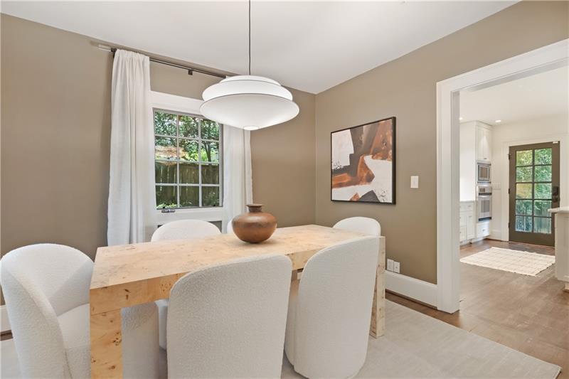 118 Chelsea Drive NE