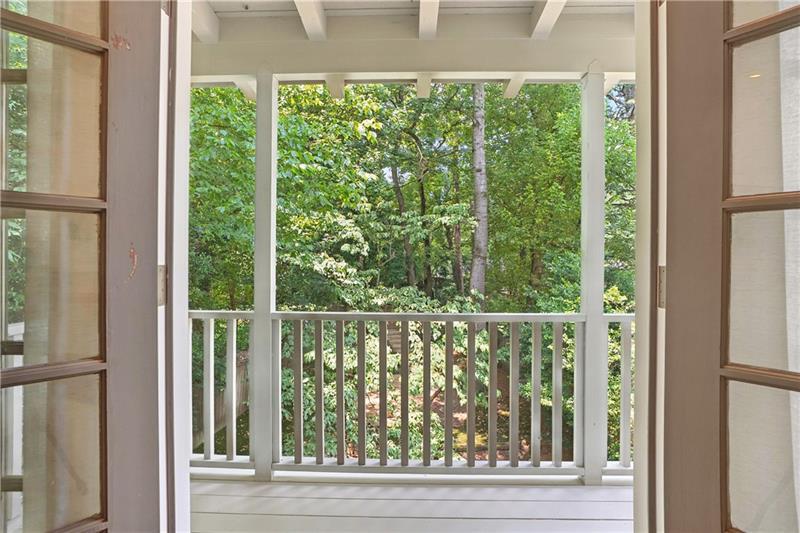 118 Chelsea Drive NE