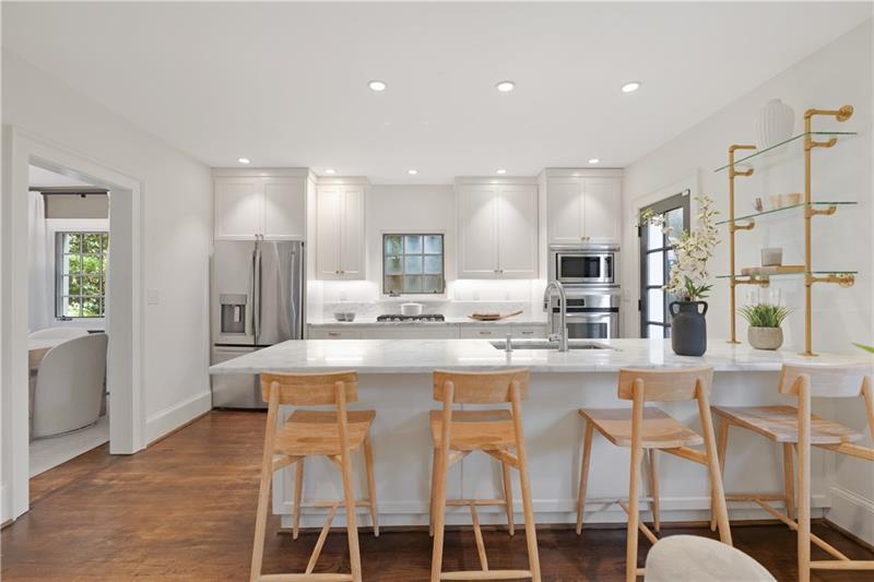 118 Chelsea Drive NE