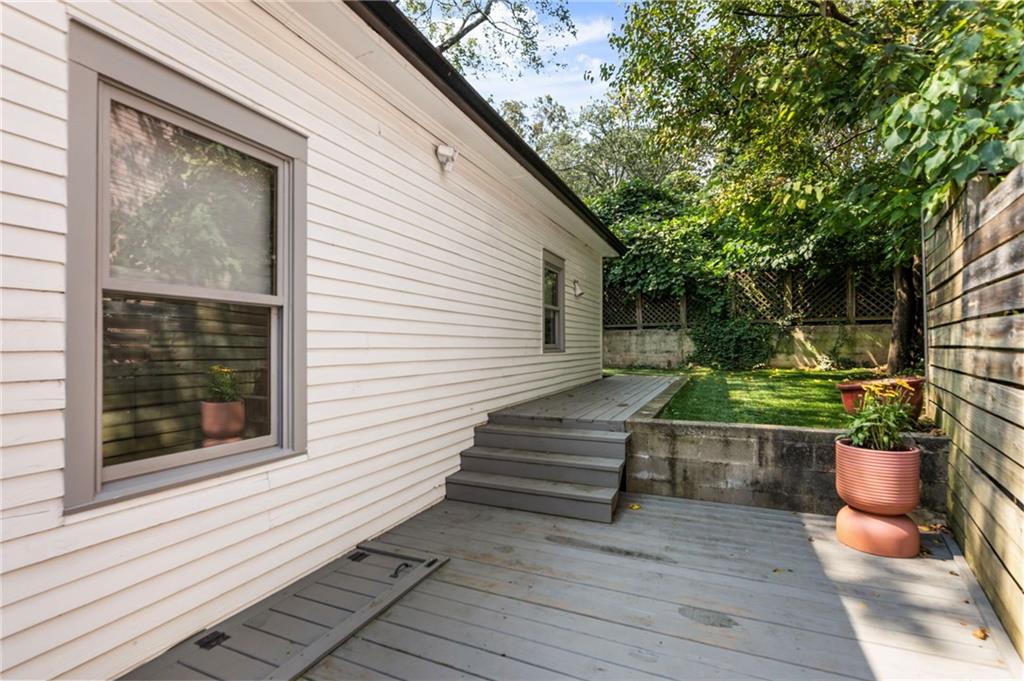 733 United Avenue SE