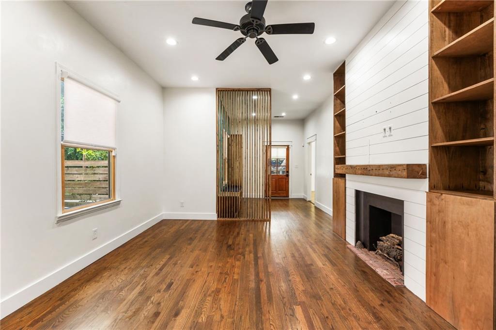 733 United Avenue SE