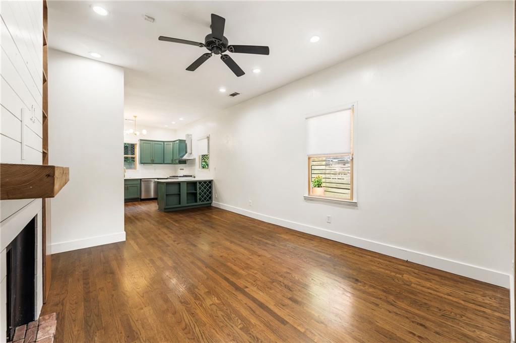 733 United Avenue SE