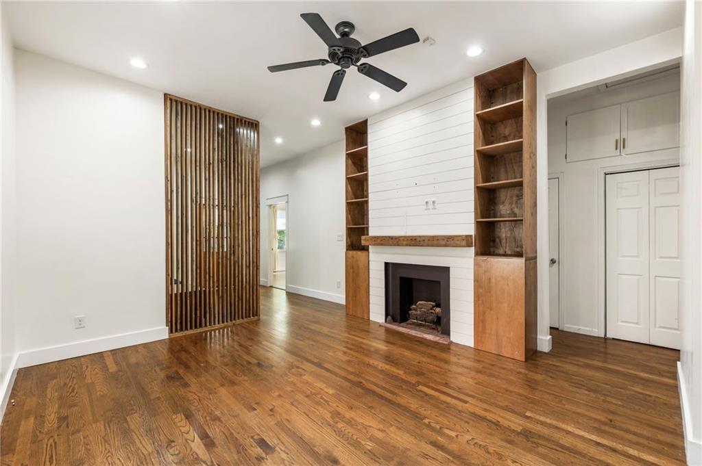 733 United Avenue SE