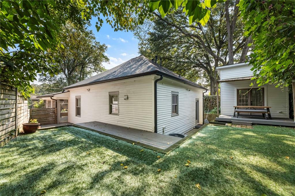 733 United Avenue SE