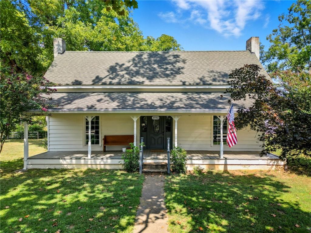 3940 TWIN LAKES Road