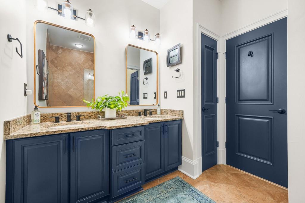 395 Laurent Street NW Unit 4