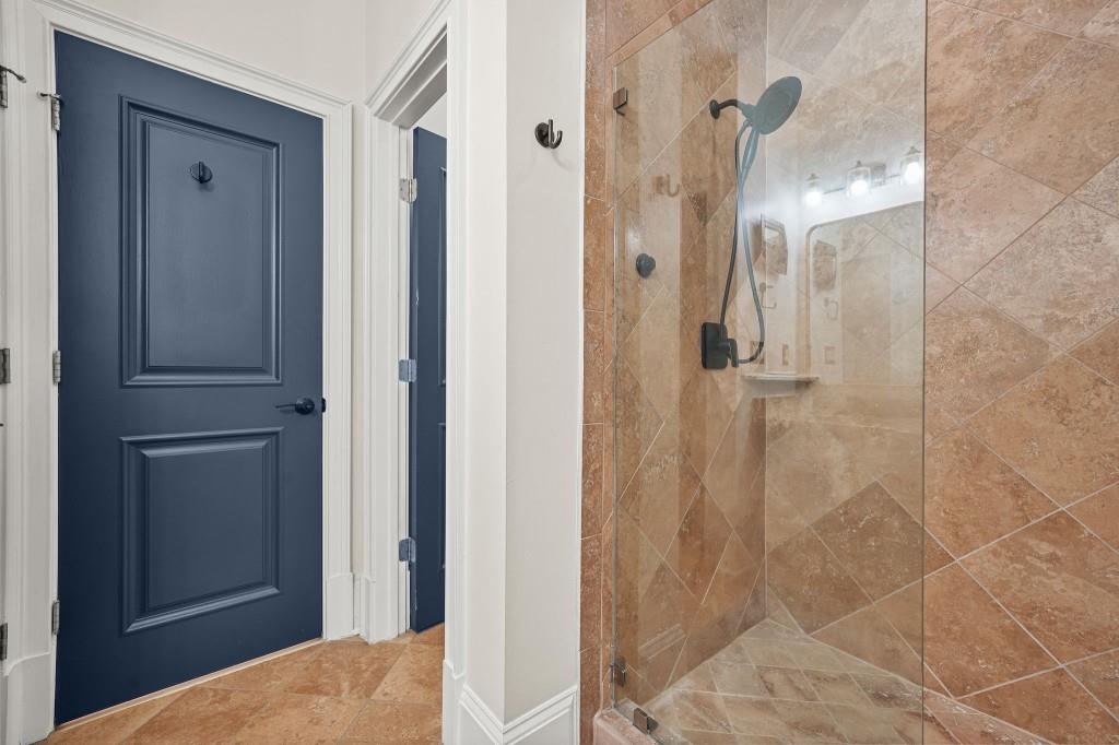 395 Laurent Street NW Unit 4