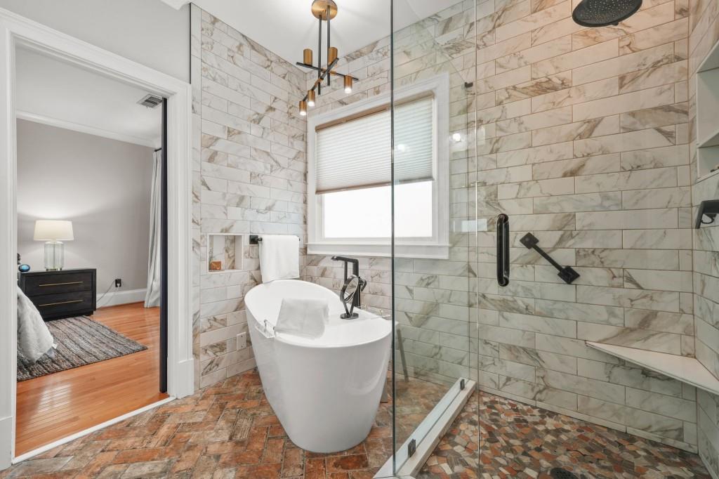 395 Laurent Street NW Unit 4