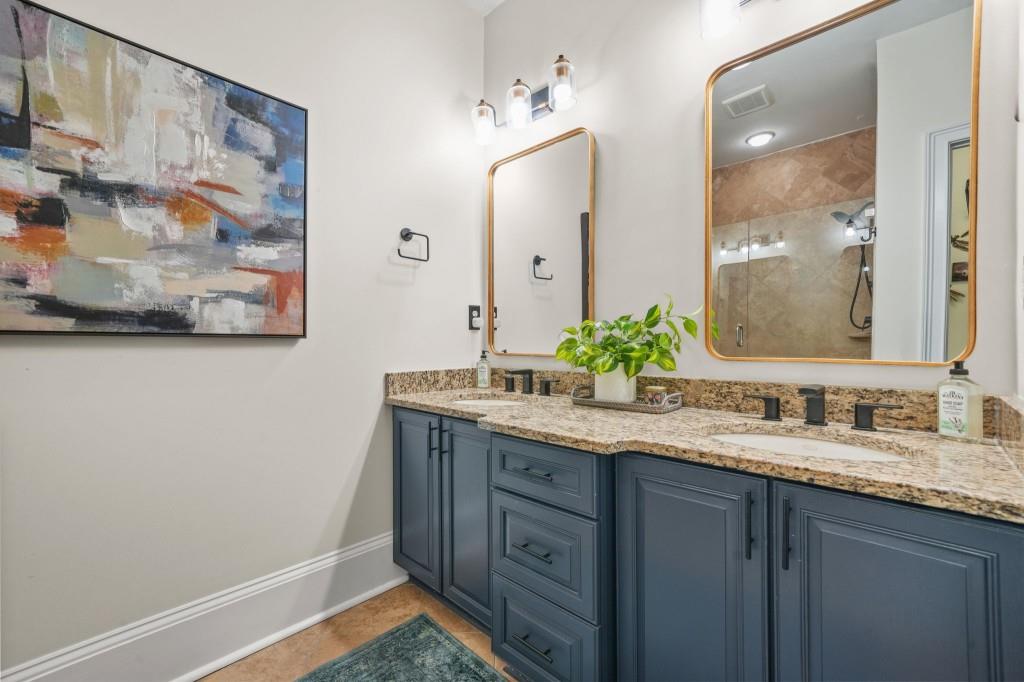 395 Laurent Street NW Unit 4