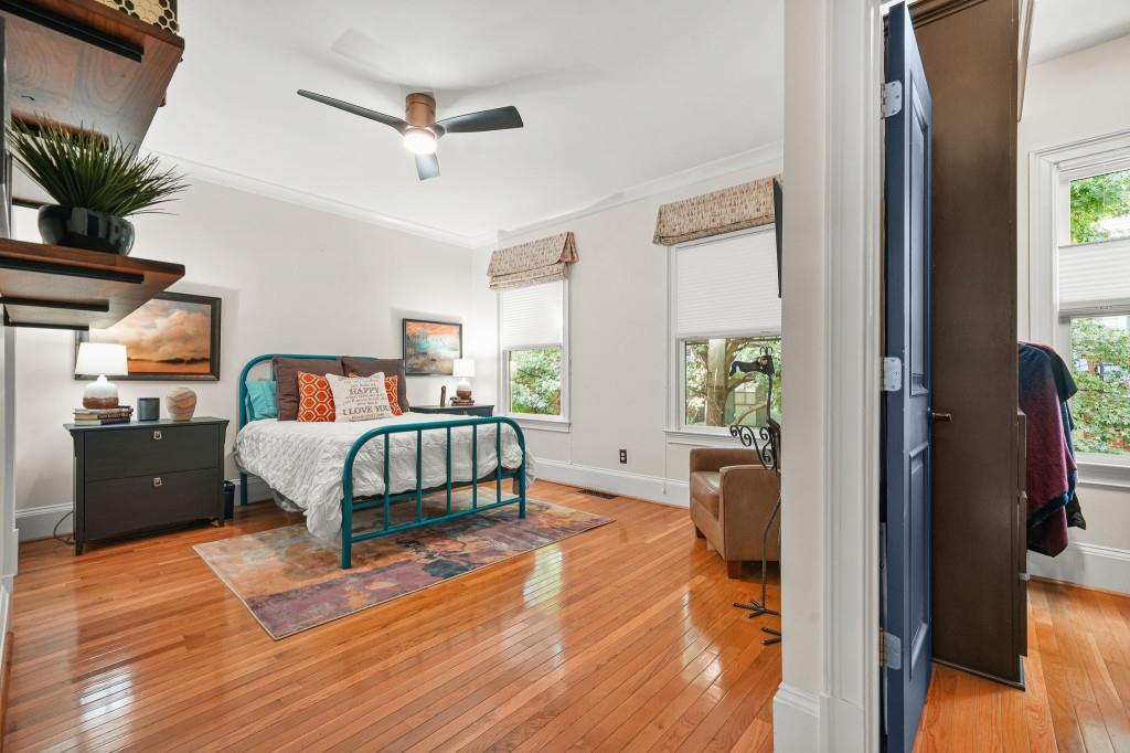 395 Laurent Street NW Unit 4