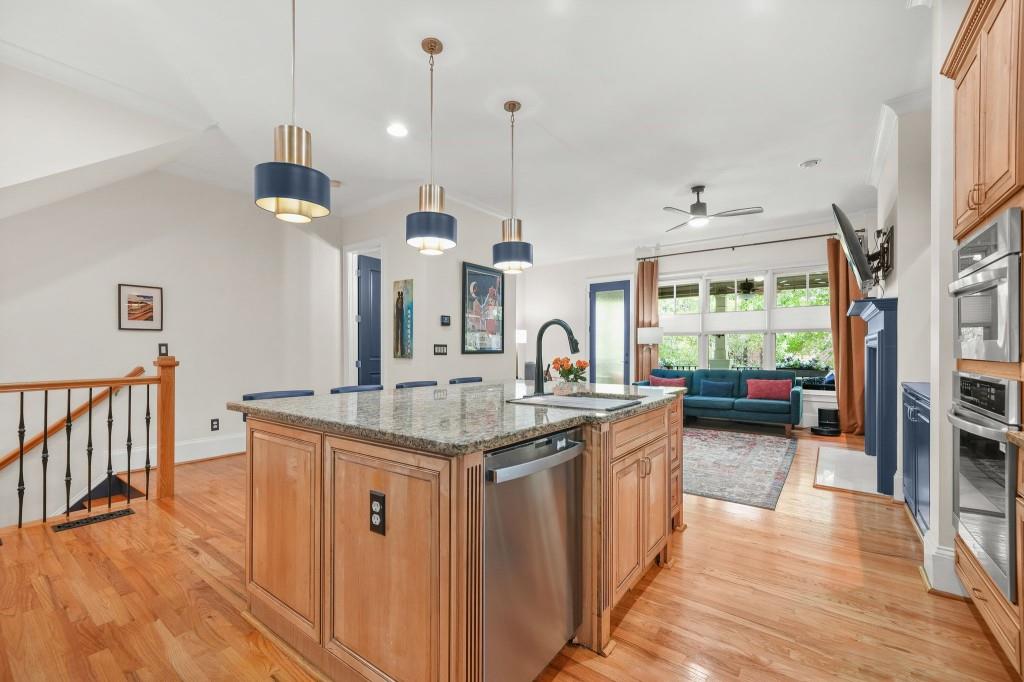 395 Laurent Street NW Unit 4