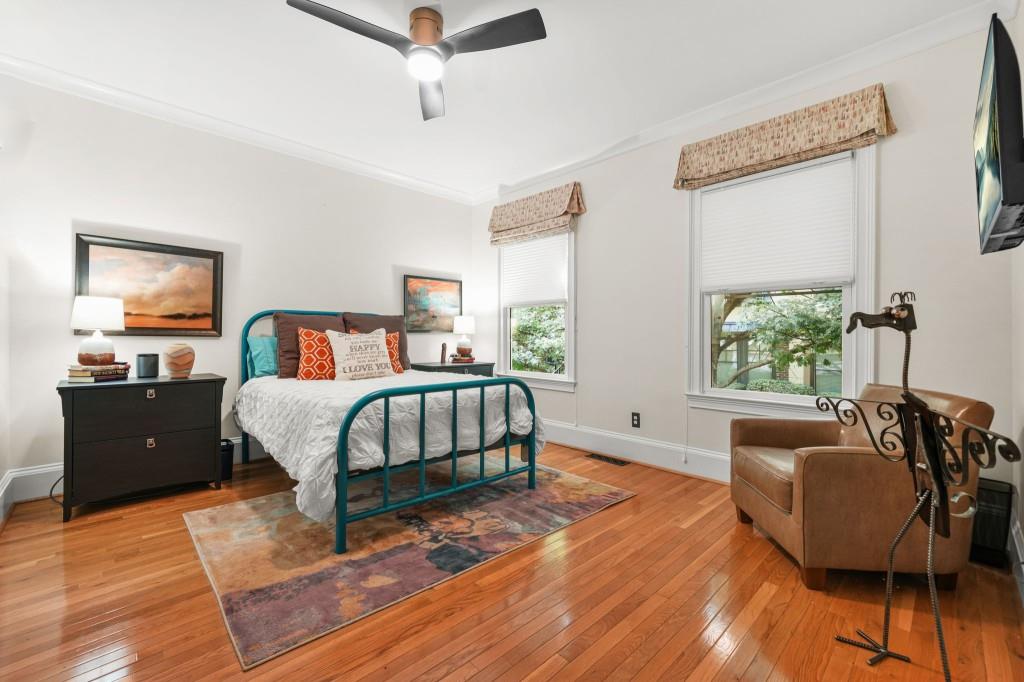 395 Laurent Street NW Unit 4