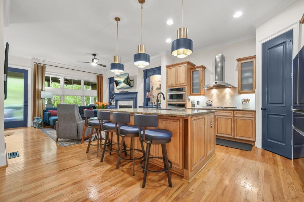 395 Laurent Street NW Unit 4