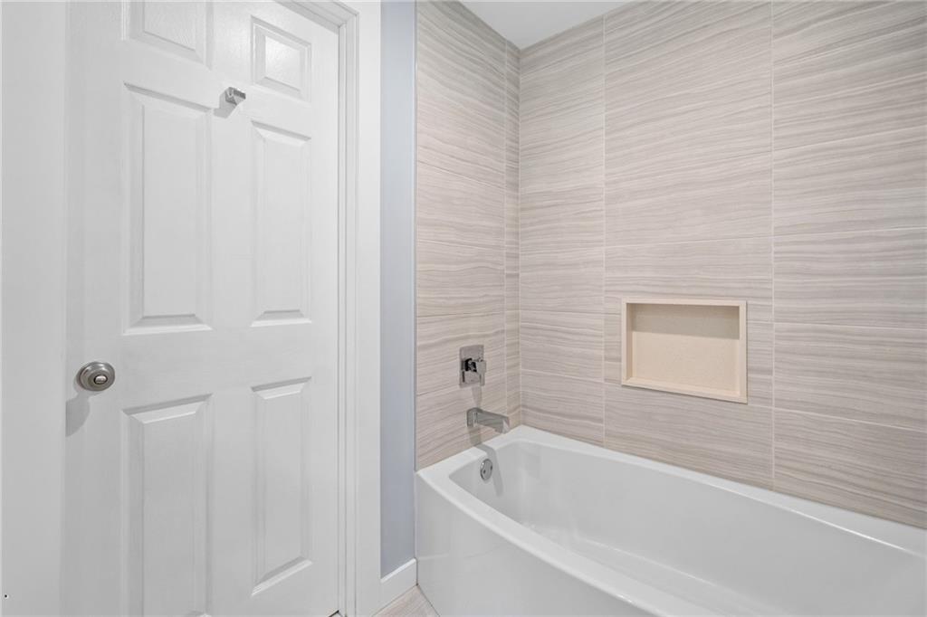 5228 Forest Brook Parkway