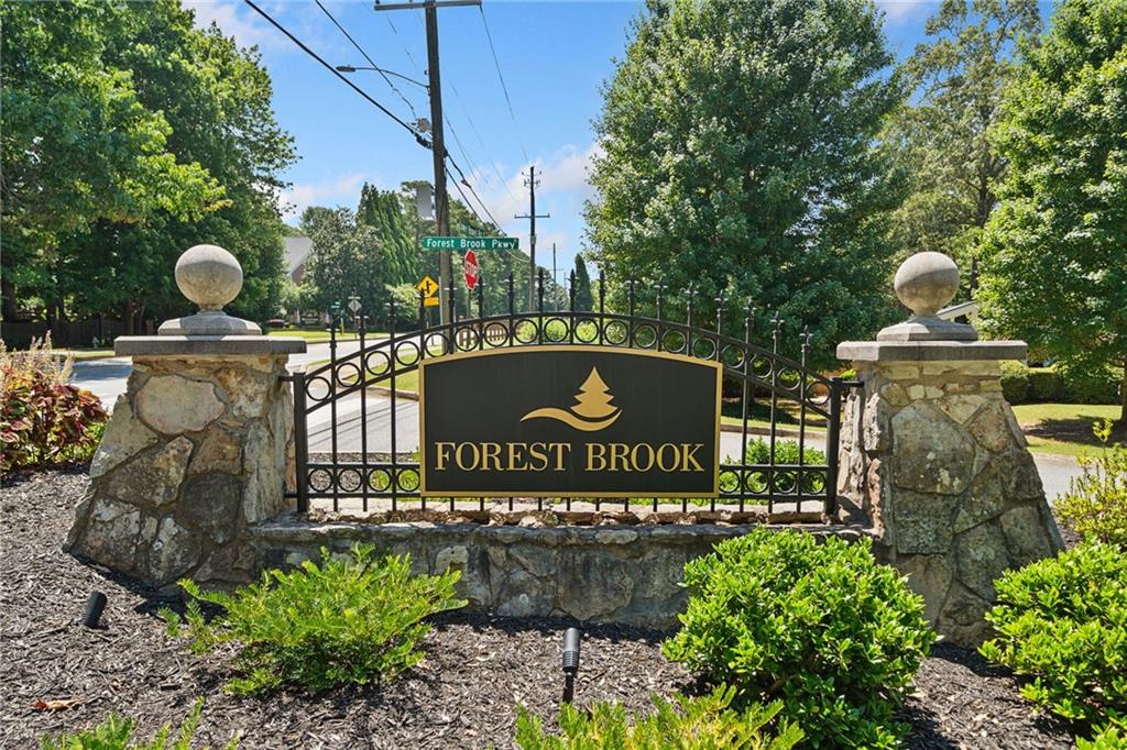 5228 Forest Brook Parkway