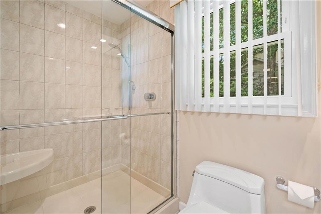 5228 Forest Brook Parkway