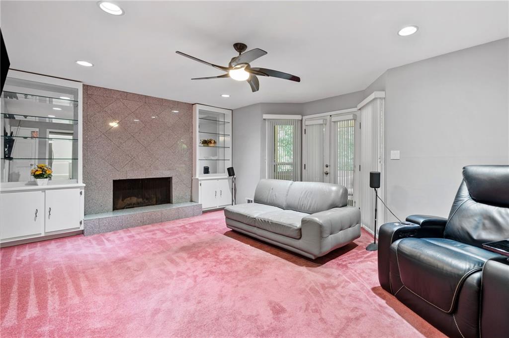 5228 Forest Brook Parkway