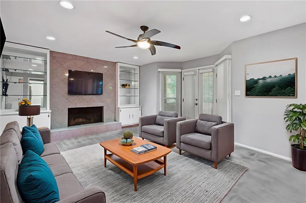 5228 Forest Brook Parkway