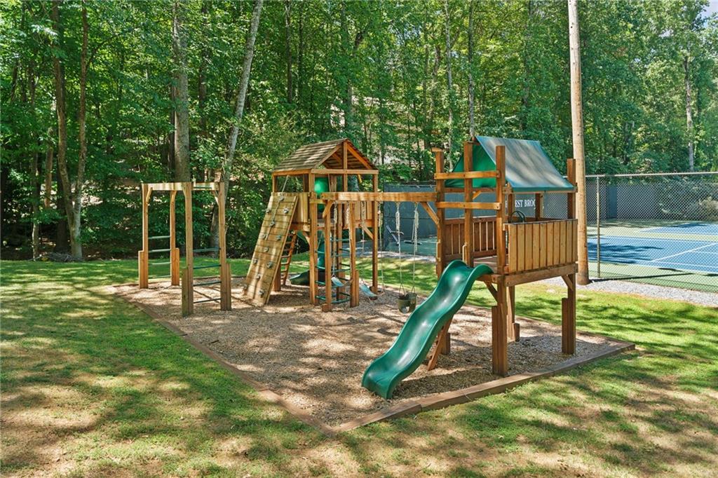 5228 Forest Brook Parkway