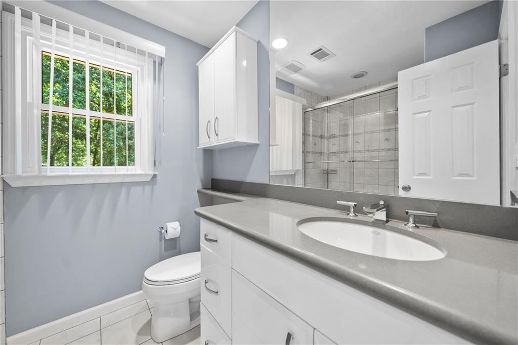 5228 Forest Brook Parkway