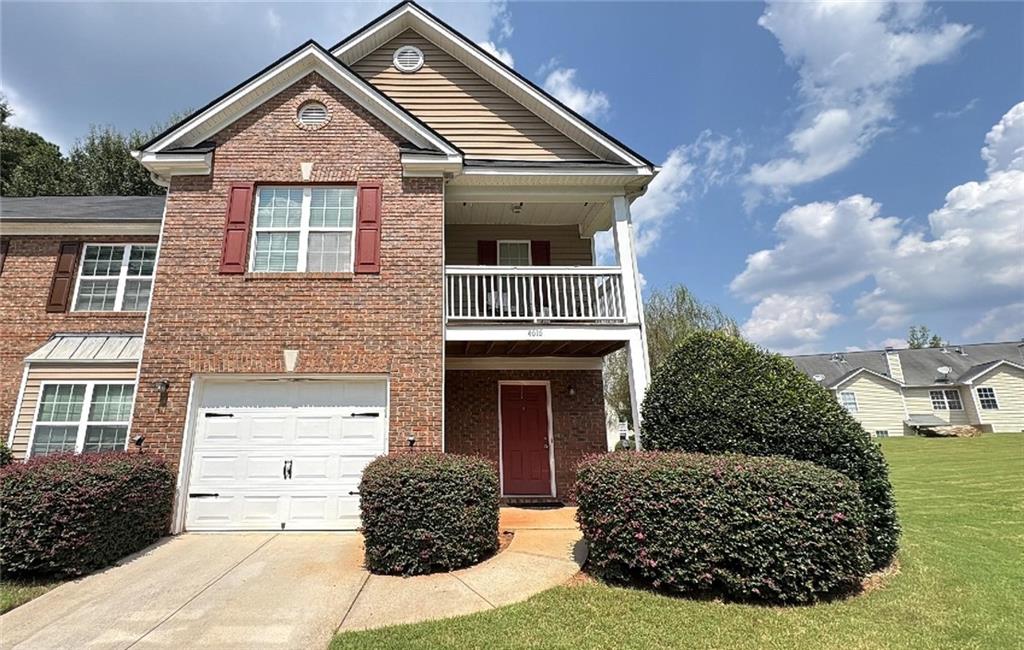 4616 Grand Central Parkway