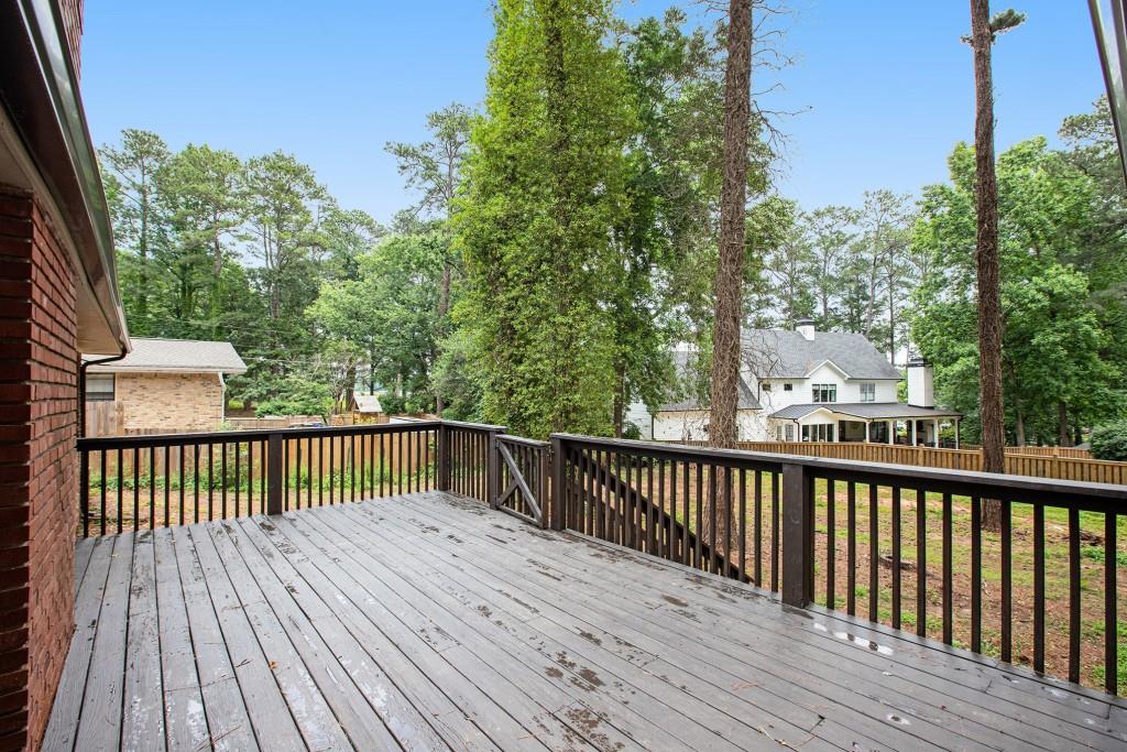 2695 Peeler Road
